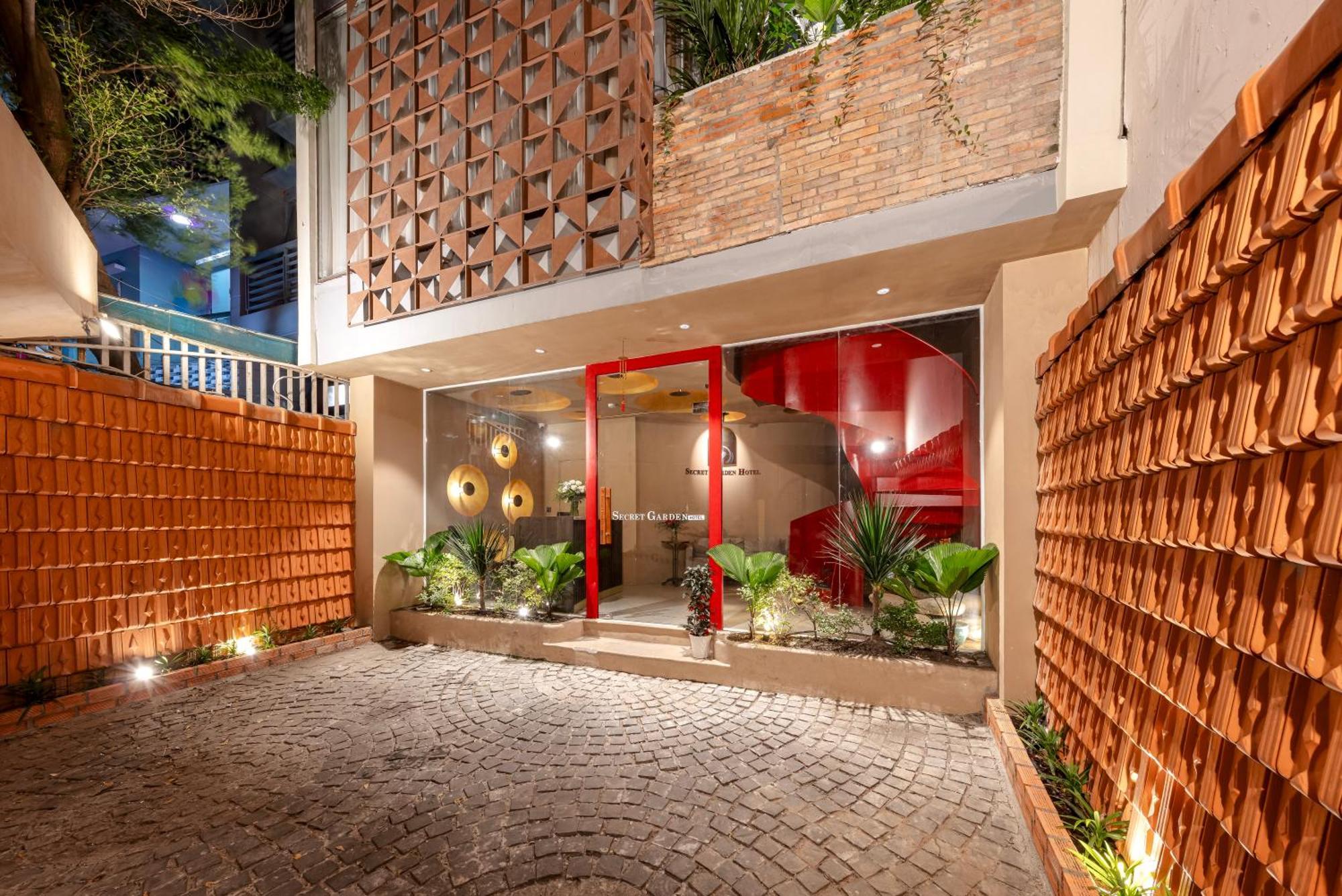 Secret Garden Hotel Ho Chi Minh City Exterior photo